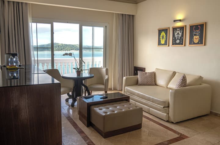 The Signature Level At Grand Palladium Lady Hamilton Resort & Spa