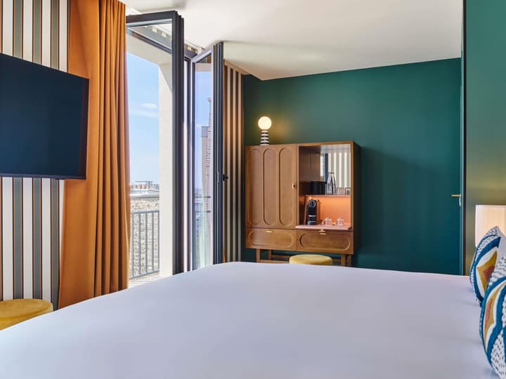 Mercure Paris Butte Montmartre Basilique