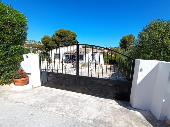 Moraira Escape With Private Pool, 1 Bed, Sleeps 2