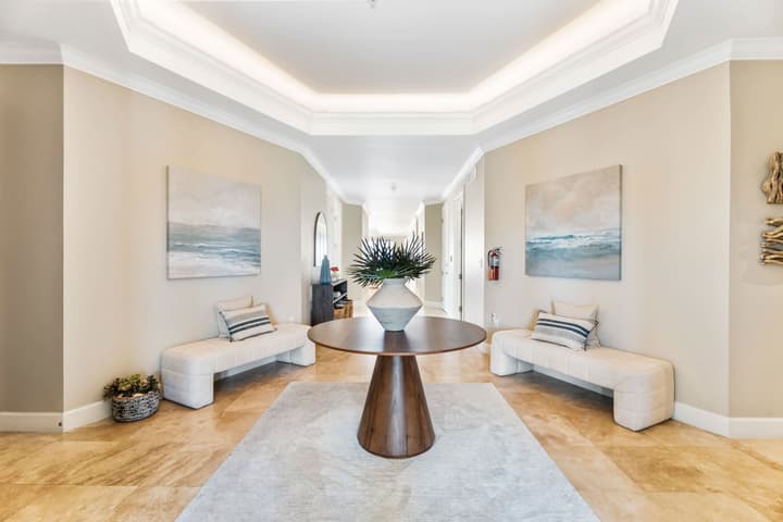 Luxury Penthouse Condo With 360 Oceanviews