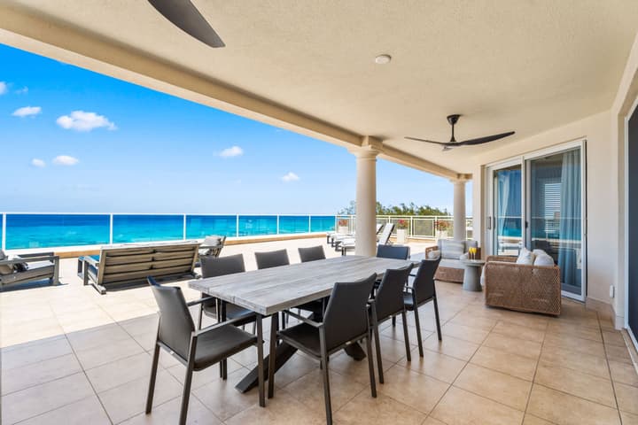 Luxury Penthouse Condo With 360 Oceanviews