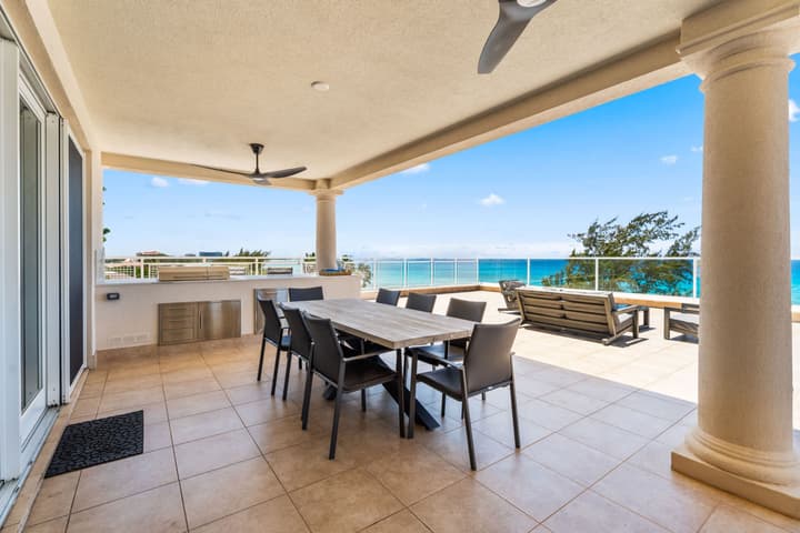 Luxury Penthouse Condo With 360 Oceanviews