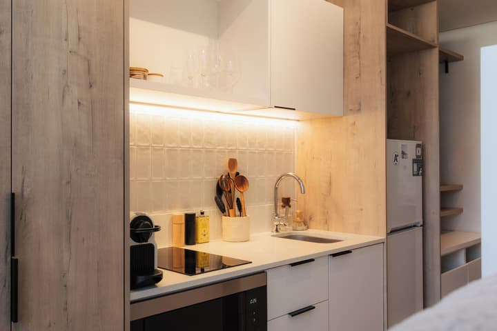 SIX ON N - Fluent Serviced Apartments