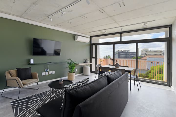 SIX ON N - Fluent Serviced Apartments