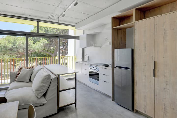SIX ON N - Fluent Serviced Apartments