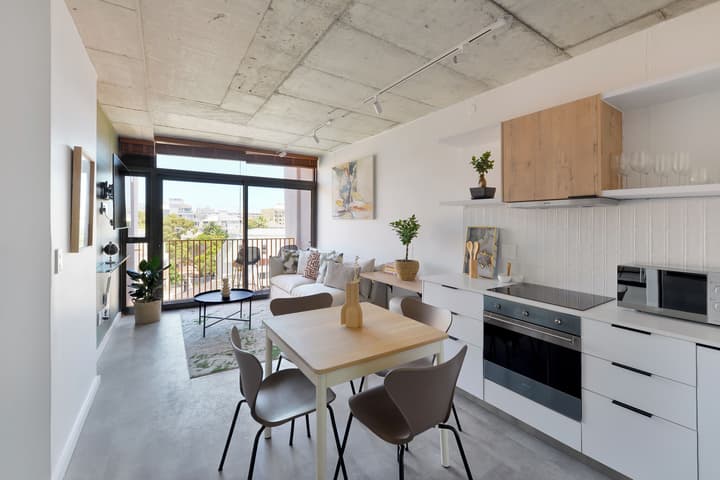 SIX ON N - Fluent Serviced Apartments