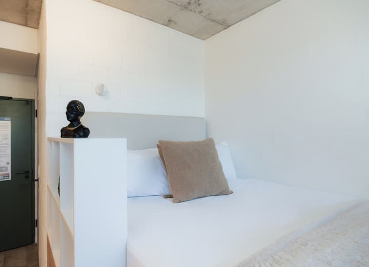 SIX ON N - Fluent Serviced Apartments