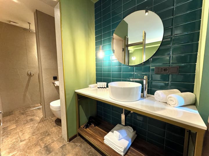 Tbilisi Edition - Design Hotel