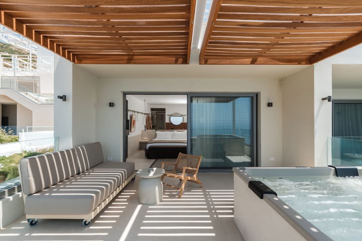 Folie Marine Beach Hotel & Club