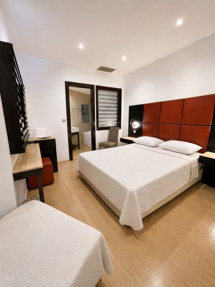 ΙΝΟΗ Athens Hotel