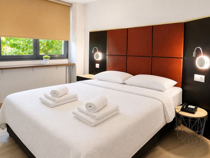 ΙΝΟΗ Athens Hotel