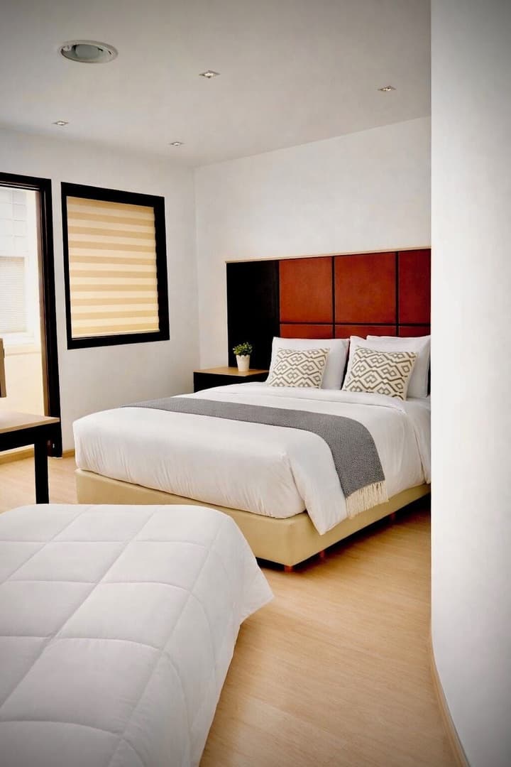 ΙΝΟΗ Athens Hotel