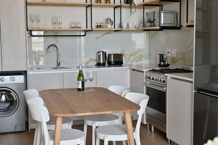 EIGHTY2 ON M - Fluent Serviced Apartments