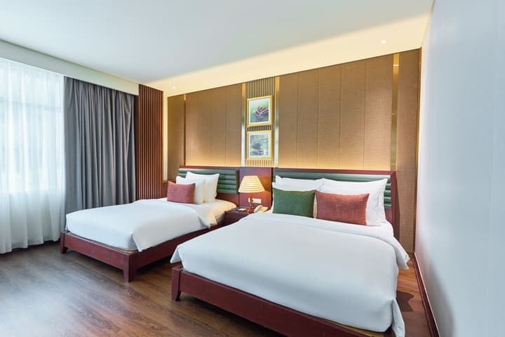 KiN Hotel Thi Sach Edition