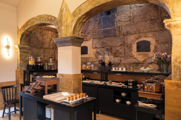 Azores Book Hotel