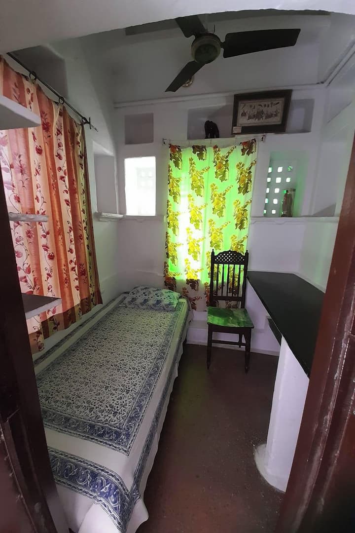 Nukkad Guest House Near Lake Pichola