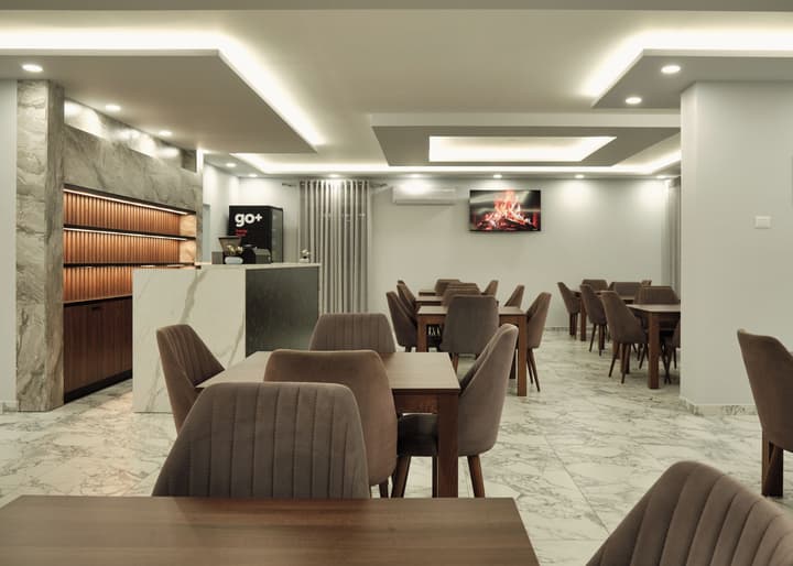 Montflux Hotel