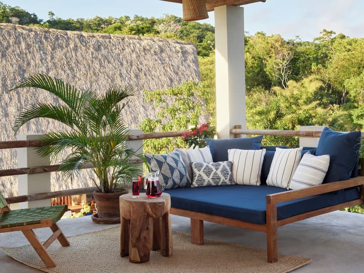 Cocolia Hotel