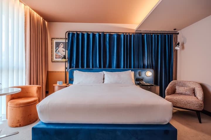 Cenica Porto Hotel, Curio Collection by Hilton