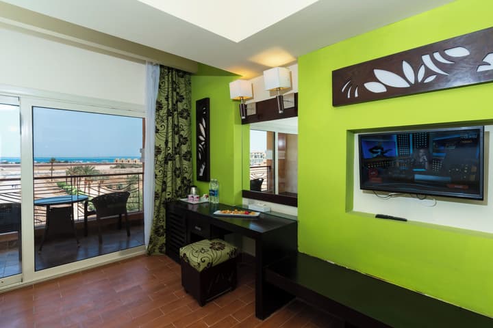La Rosa Boho Aquapark Hotel