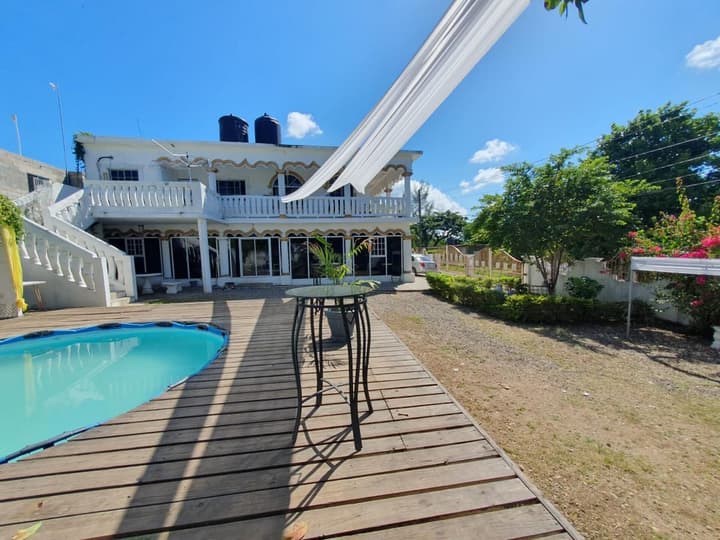 Sandy Bay Paradise Retreat - 7 Bedrooms