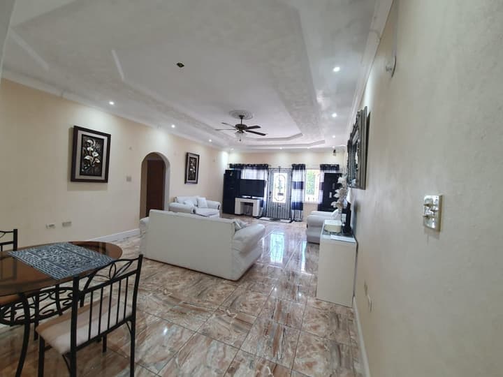 Sandy Bay Paradise Retreat - 7 Bedrooms