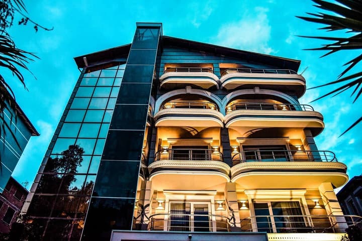 VH Broad Way Tirana Center Hotel