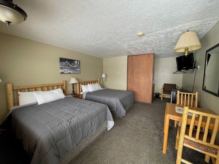 Ho Hum Motel