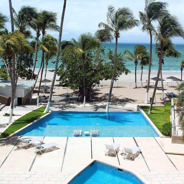 Hotel Paradise Oasis