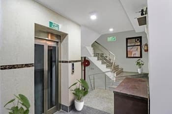 Del Fox Hotel New Delhi - Just a Minute Away From New Delhi Railway Station and Connaught Place
