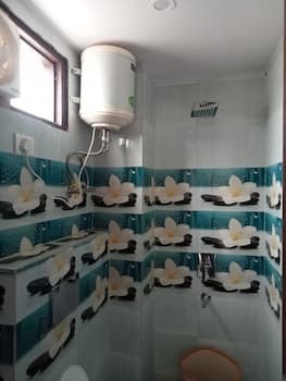 Del Fox Hotel New Delhi - Just a Minute Away From New Delhi Railway Station and Connaught Place