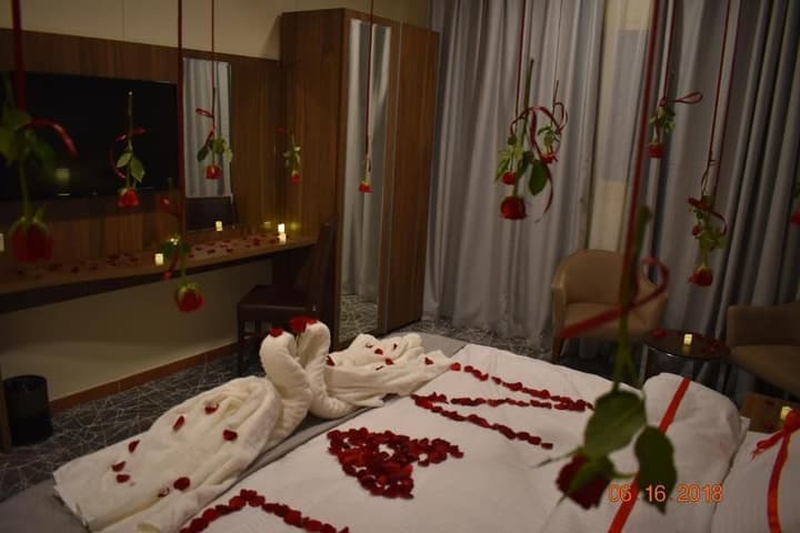 Delights Inn - Green Oasis Hotel