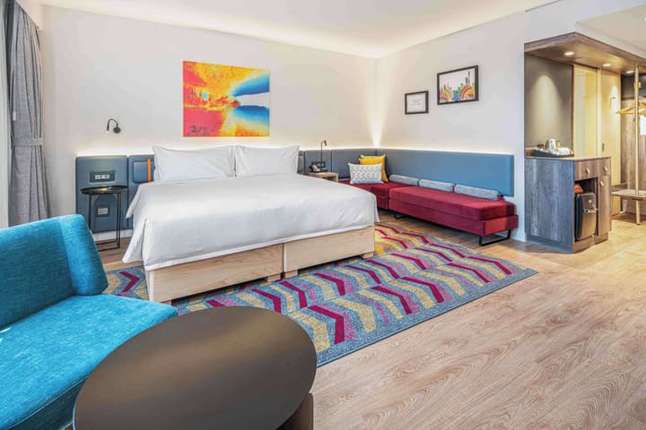 Hampton By Hilton Sandton Grayston