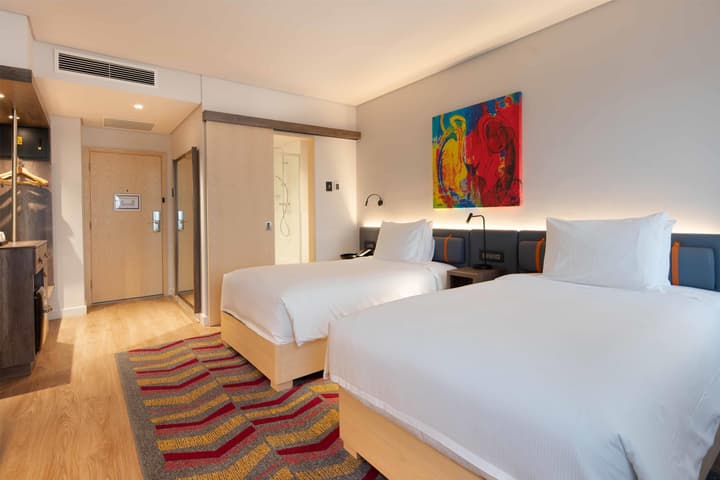 Hampton By Hilton Sandton Grayston