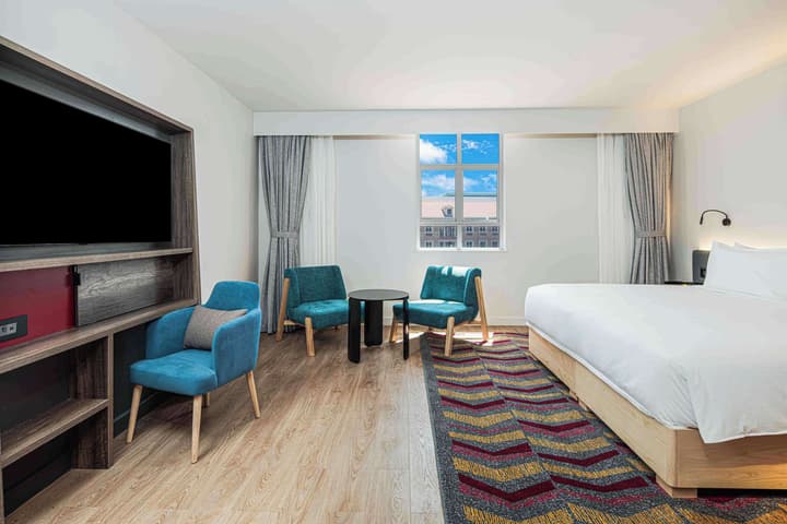 Hampton By Hilton Sandton Grayston