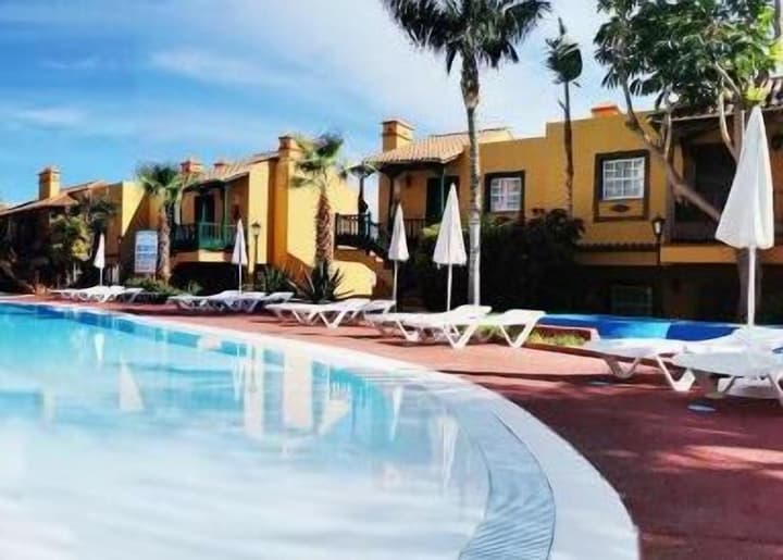 Apartamentos Oasis San Antonio