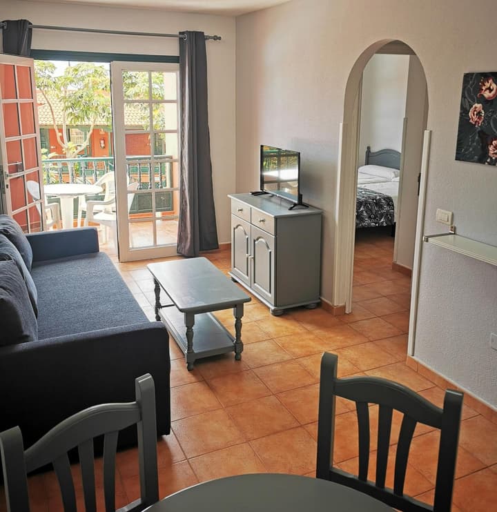 Apartamentos Oasis San Antonio