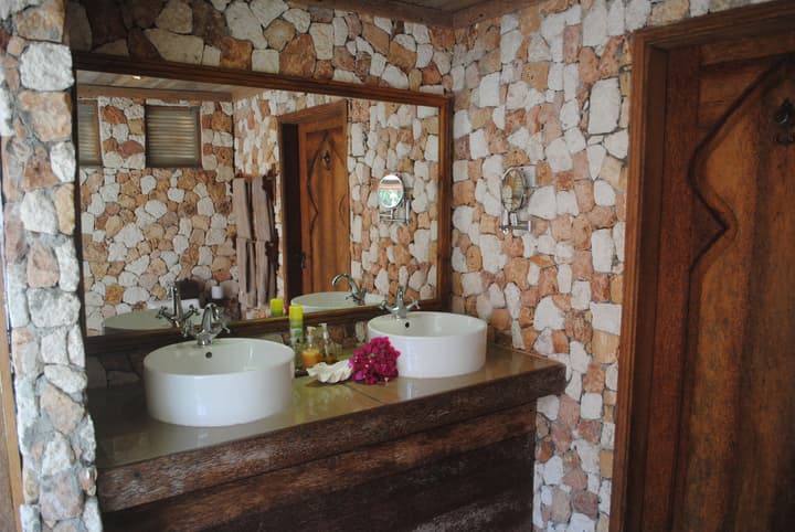Seasons Lodge Zanzibar