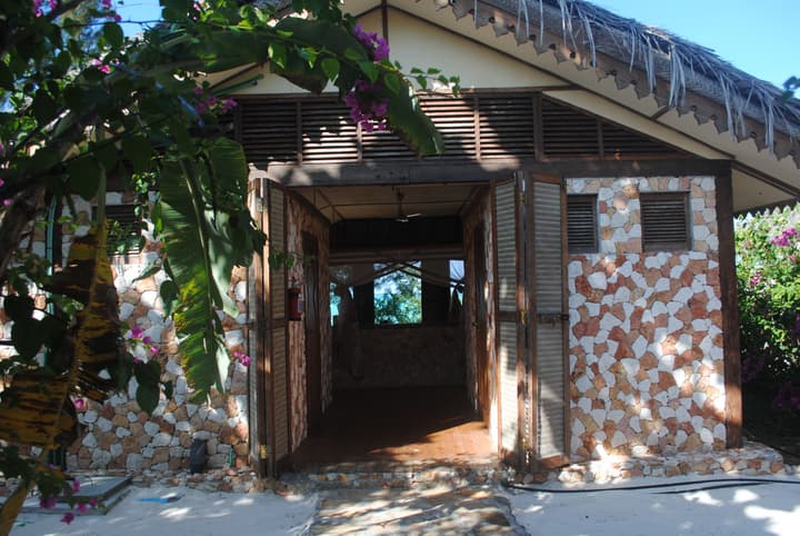 Seasons Lodge Zanzibar
