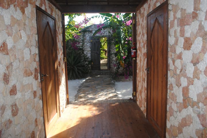 Seasons Lodge Zanzibar