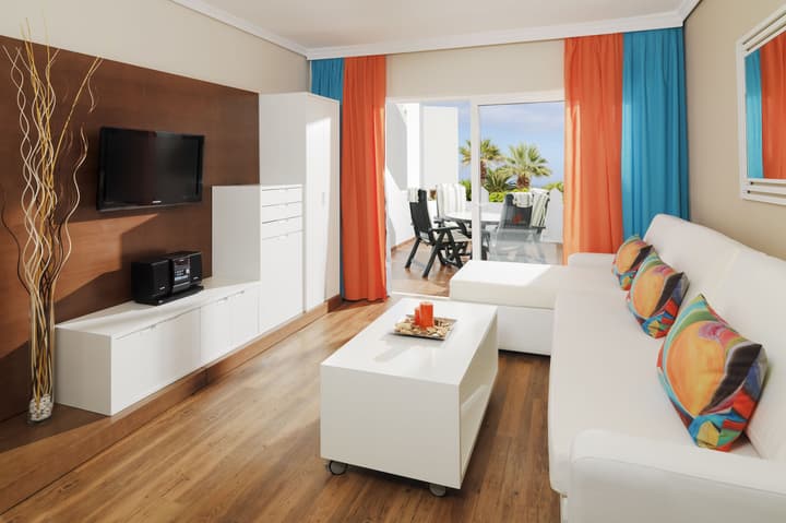 Regency Torviscas Apartments Suites