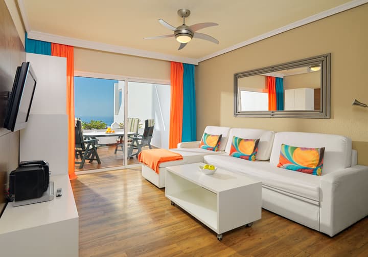 Regency Torviscas Apartments Suites