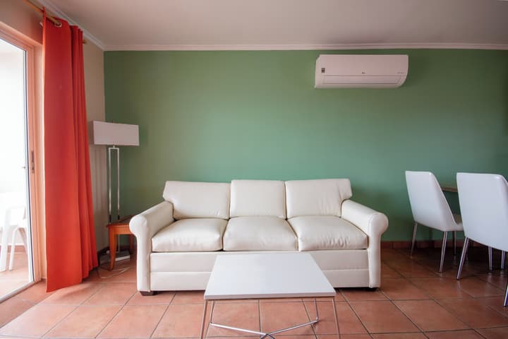 Punto di Oro Residences