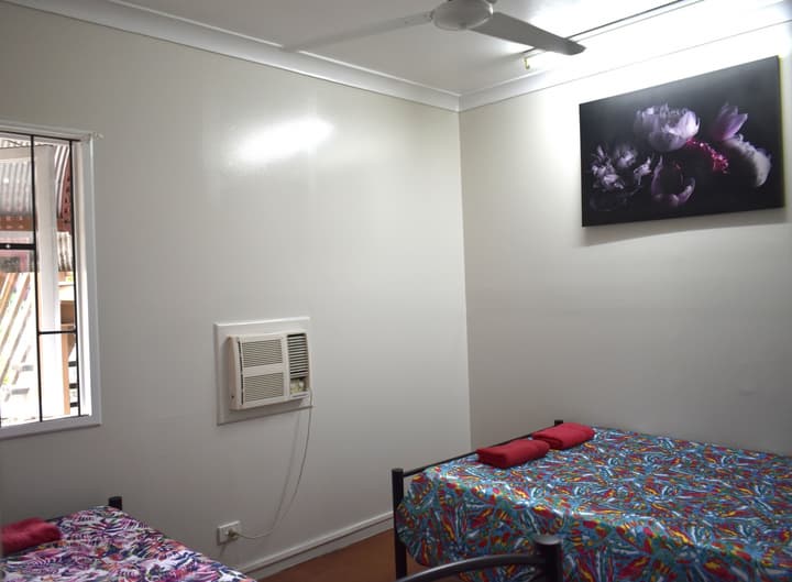 Travellers Paradise Heritage Historical Place - Hostel