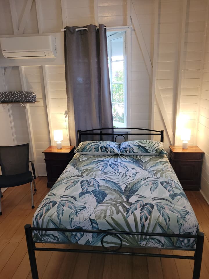 Travellers Paradise Heritage Historical Place - Hostel