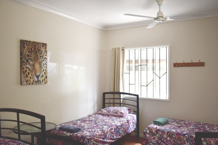 Travellers Paradise Heritage Historical Place - Hostel