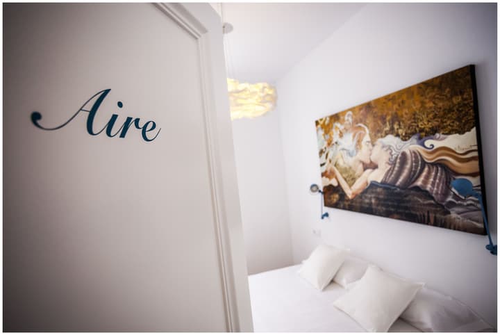Cheap & Chic Hotel
