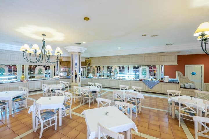 Hotel Royal Suite