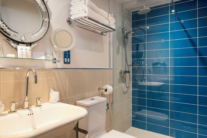 Vanbrugh House Hotel
