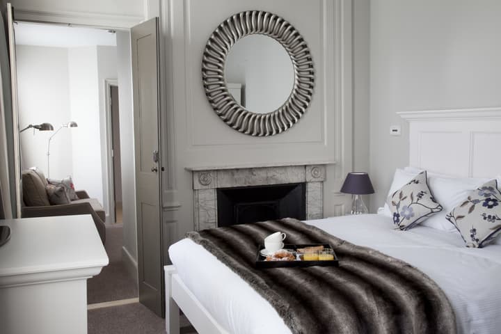 Vanbrugh House Hotel